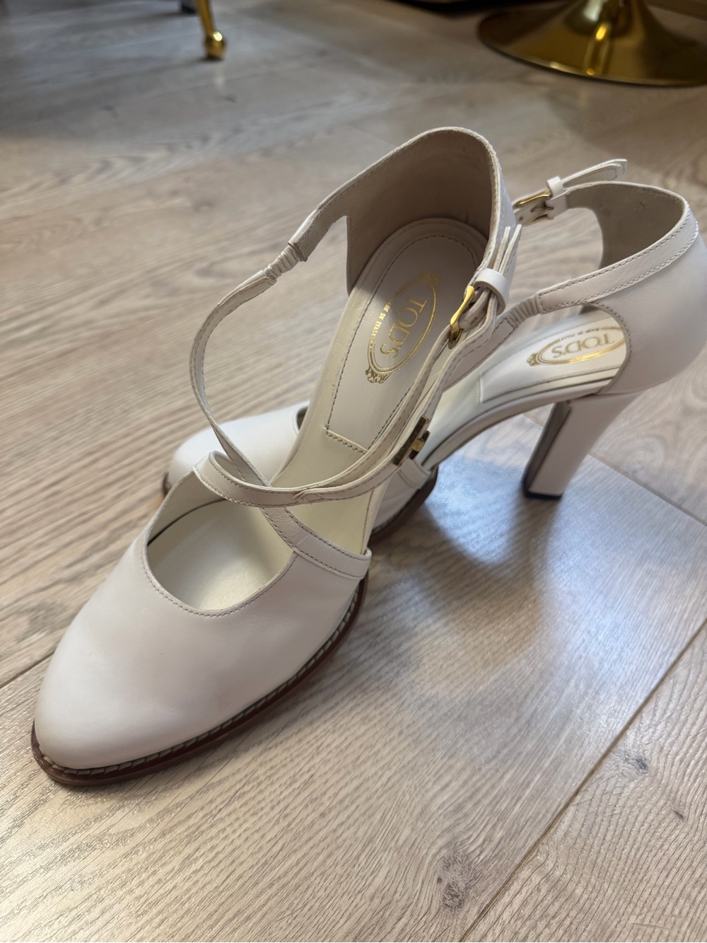 Tod's Cream/white Leather T-Strap High Heel Pumps
